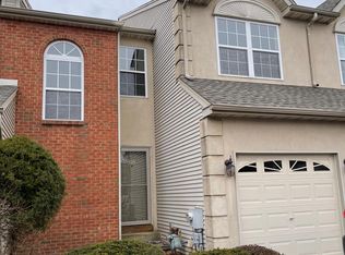 395 Hamilton Dr, Harleysville, PA 19438