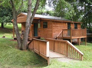 5 Sleepy Holw, Bryson City, NC 28713