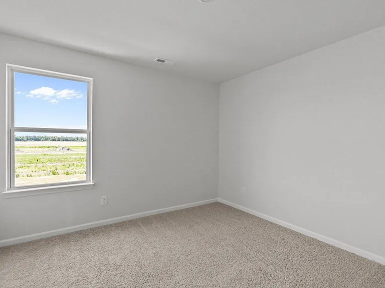 1025 Queensland Ln — Photo 14