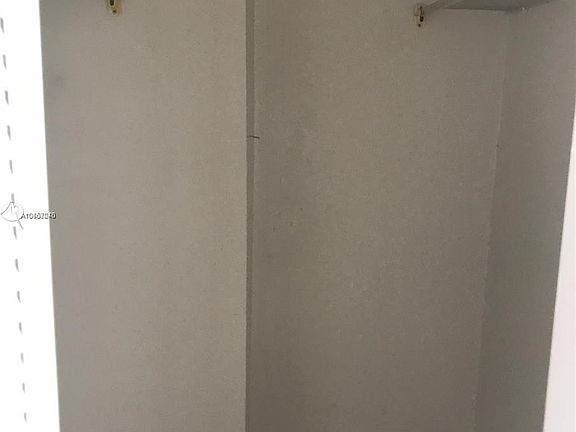4th image of 1300 NE Miami Gardens Dr APT 919E
