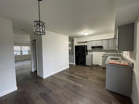 2nd image of 9134 Dominion Cir