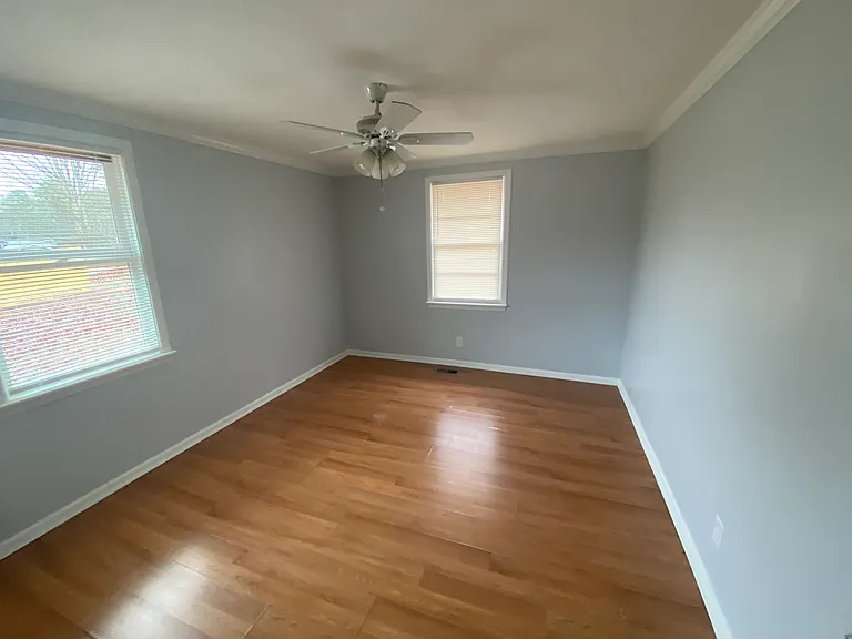 914 Ozora Rd — Photo 11
