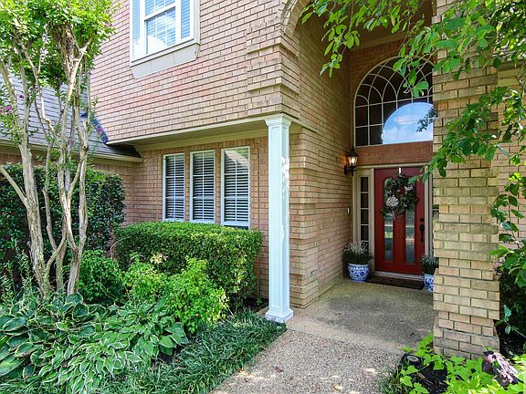 3rd image of 5809 Winchester Dr