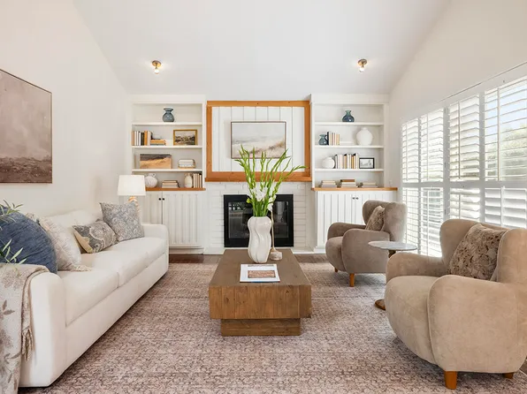 2150 Wimbledon Cir, Westlake Village, CA 91361