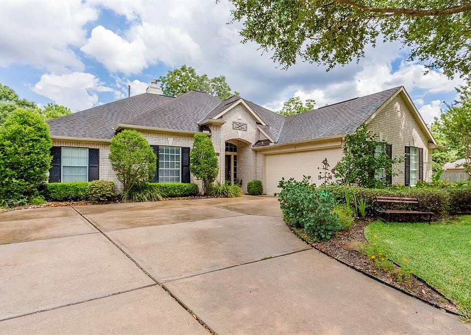 1st image of 8707 Desert Cloud Ln