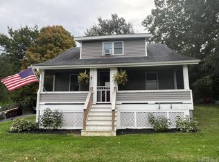 11 Amity Rd, Warwick, NY 10990