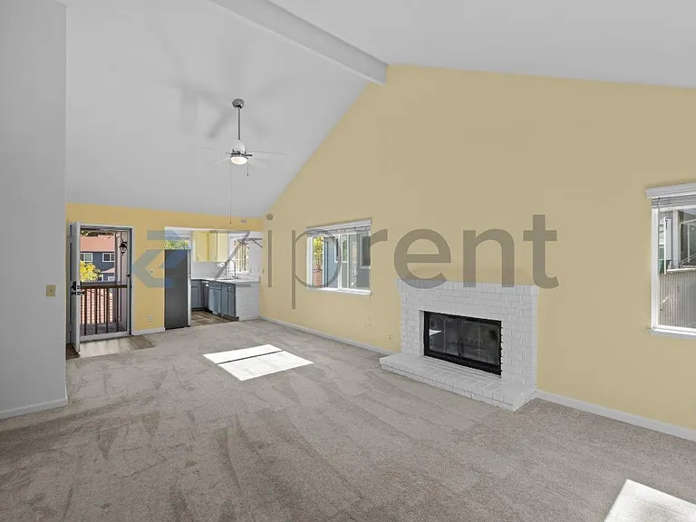 1894 Shirley Dr — Photo 6