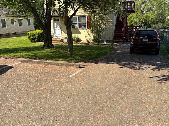 2nd image of 687-689 West Main Street