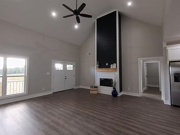 2nd image of 103 Mill Creek Ct