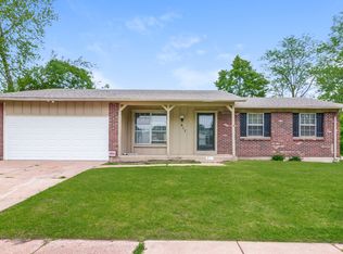 817 Baltic Dr, Florissant, MO