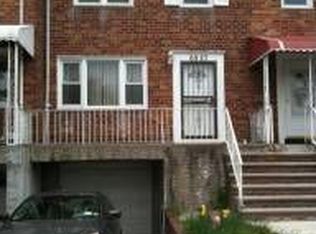 6927 Trotting Course Ln, Rego Park, NY 11374