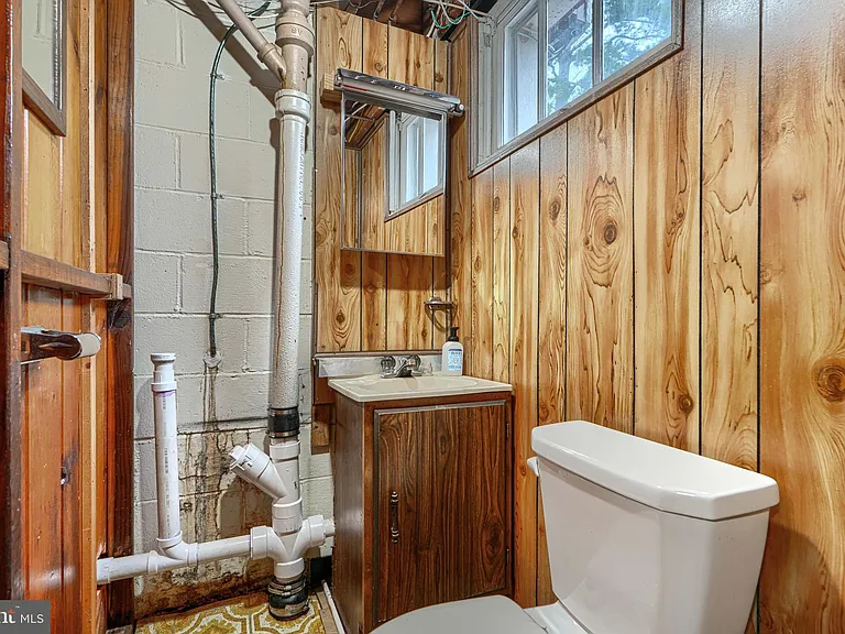 112 Springside Dr — Photo 23
