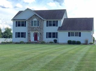 615 Stonecroft Dr, Springfield, OH 45502