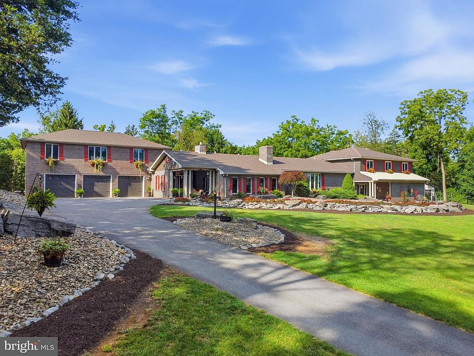 1st image of 686 Bowman Rd