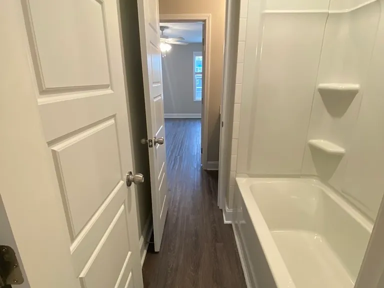 1024 Glenkirk Dr — Photo 8