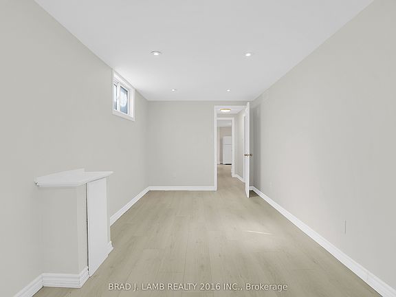 5th image of 75 Marshall St