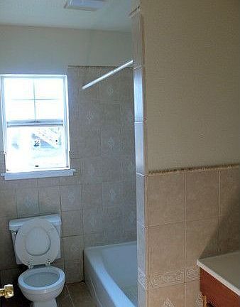 2nd image of 166 S 41st St