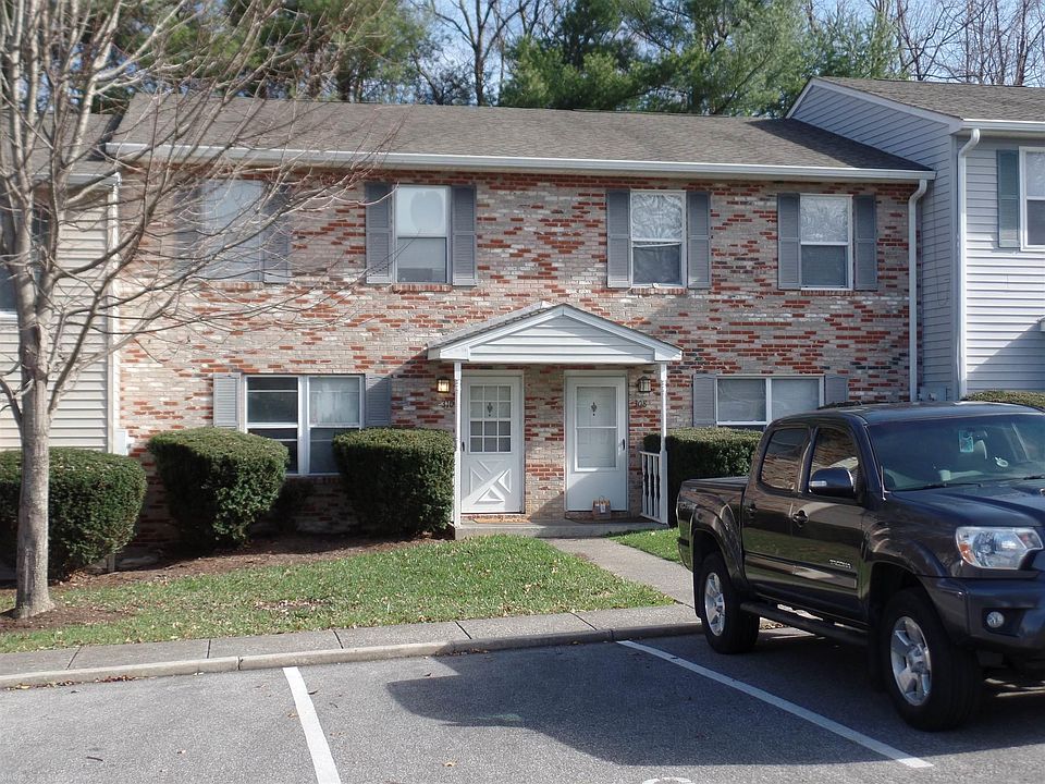 2nd image of 310 Pheasant Run Ct