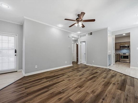 3rd image of 400 Pebble Way APT 161
