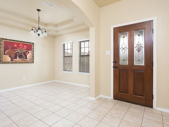 Entry and Formal Dining