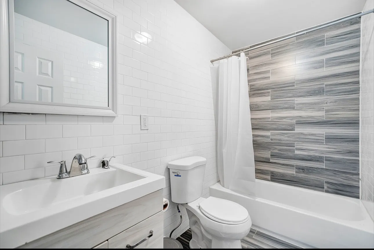 2240 Quimby Ave — Photo 4