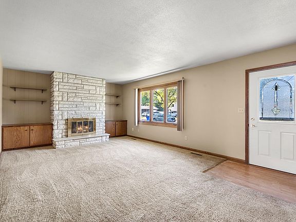 5th image of 847 Eastgate Dr