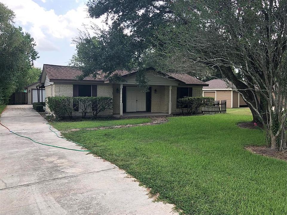 6134 Brian St Pearland TX Zillow