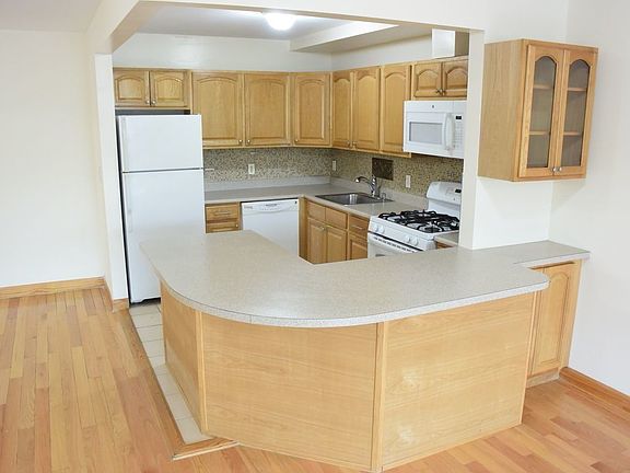 5th image of 34-43 Francis Lewis Blvd #2A