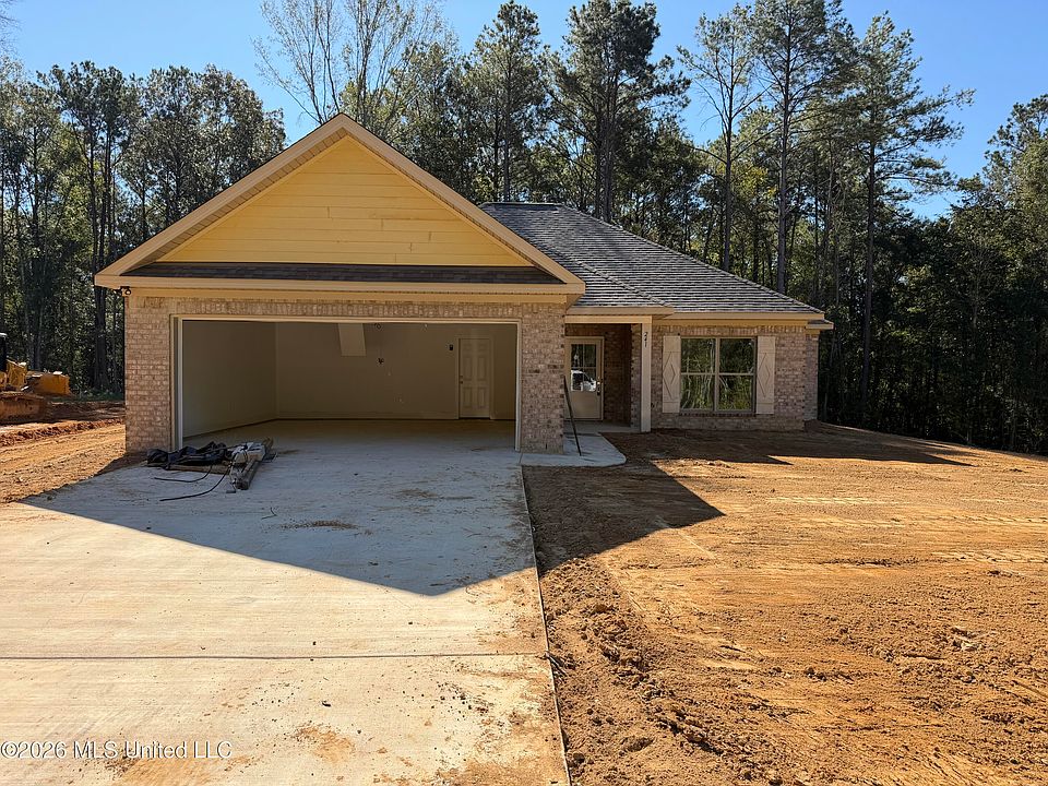 1st image of 241 Smith Dr