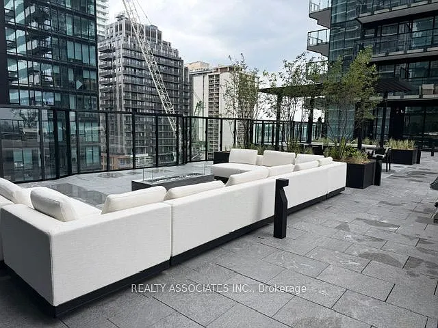 110 Broadway Ave S #321 — Photo 15