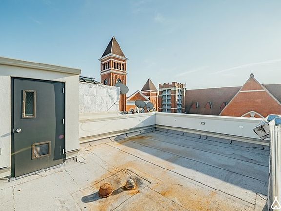 3rd image of 471 Tompkins Ave #2B