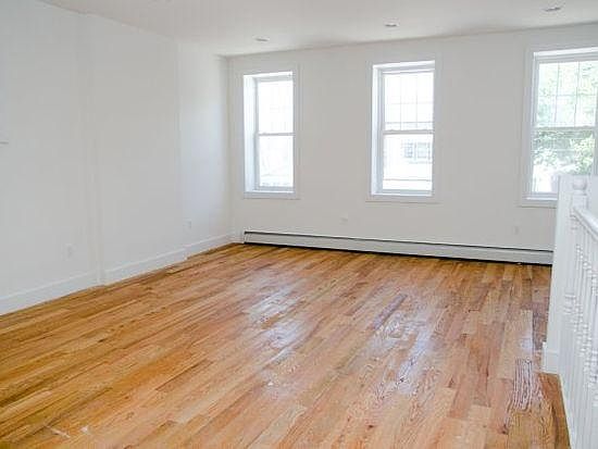 2nd image of 1530 E 96th St #2NDFLOOR