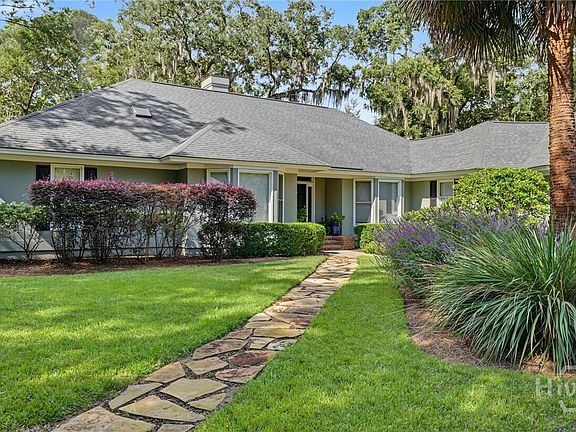 2nd image of 4 Loblolly Lane
