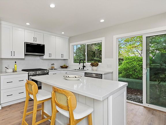 5th image of 8440 Lasalle Avenue