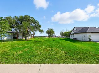 209 E 10th St, Ferris, TX 75125