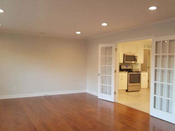 2nd image of 219 Johnston Dr