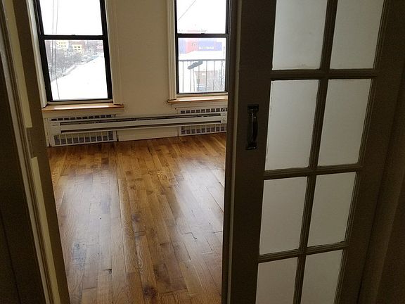 5th image of 319 4th Ave APT 4F
