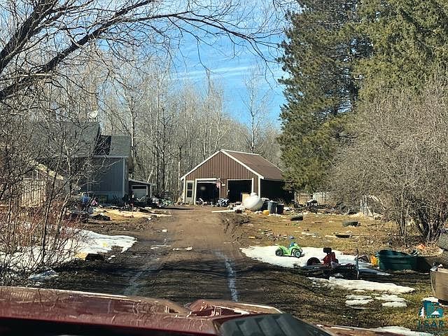 2nd image of 1785 County Highway 61