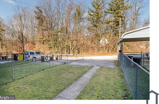 5th image of 1176 Pelham Wood Rd