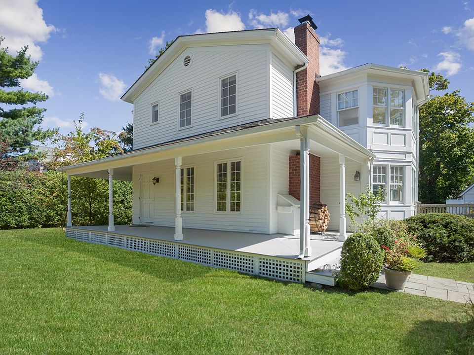 1st image of 10 Maple Ave