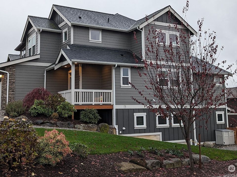 1st image of 800 Blackstone Court