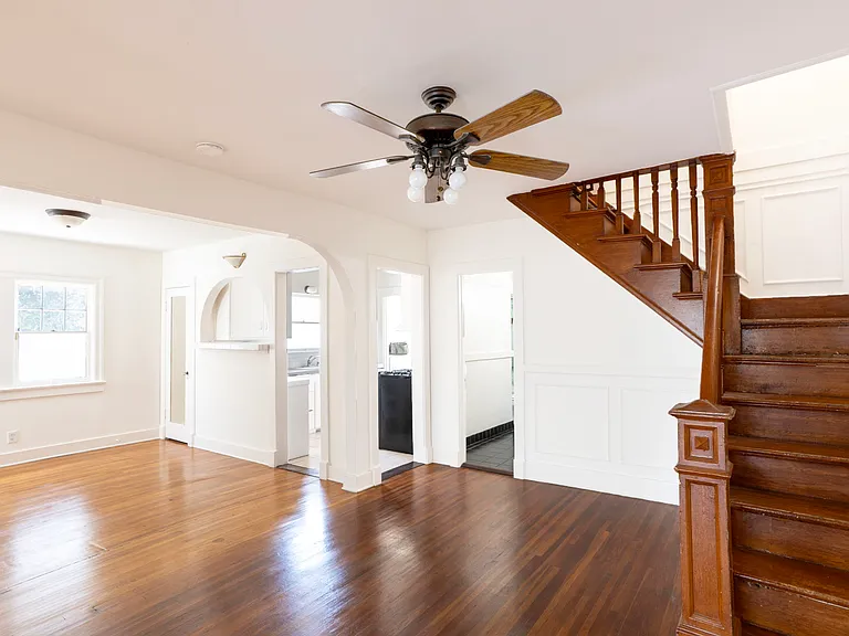 1014 N Gardner St #1015 — Photo 12