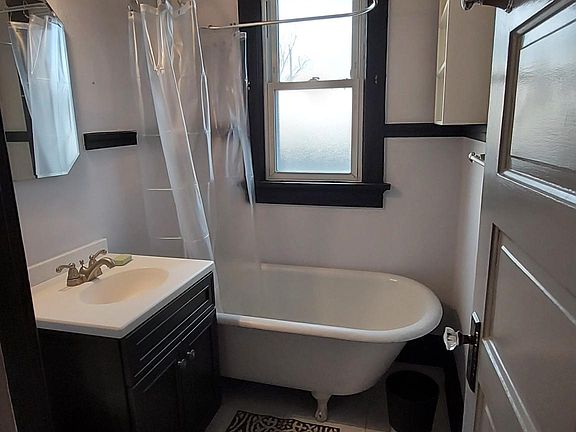 4th image of 2601 S 3rd St #U