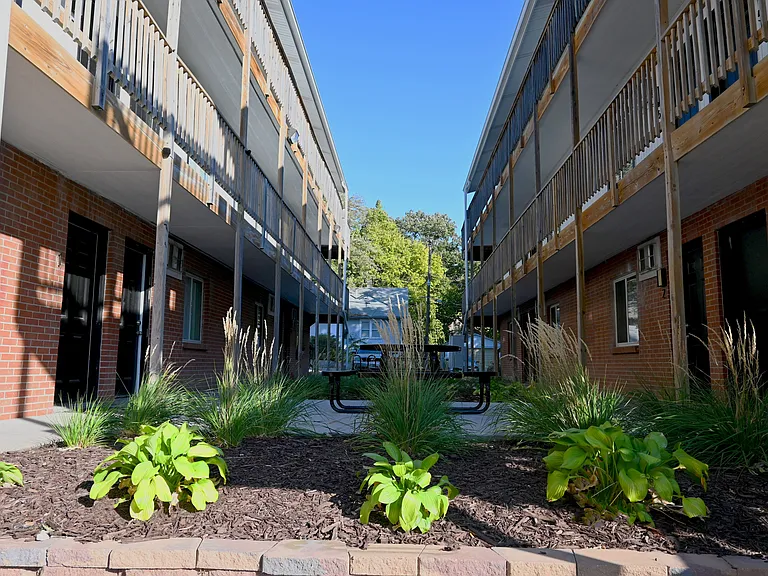 Cuming St Apartments — Photo 46