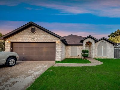 701 Carette Dr, Fort Worth, TX, 76108