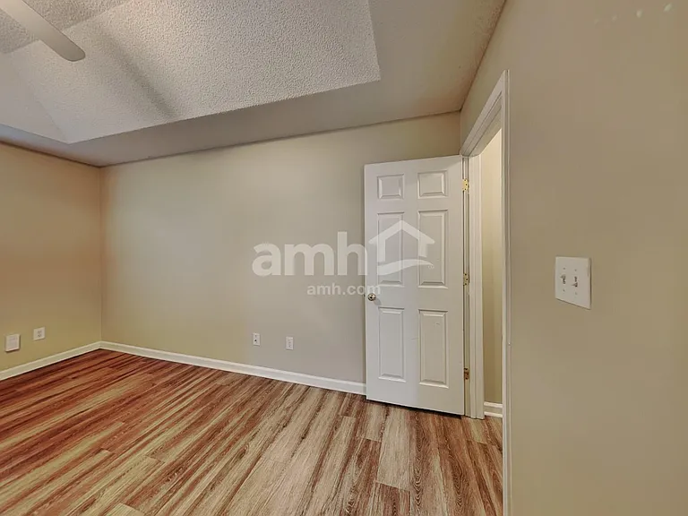 4832 Asherton Pl NW — Photo 9