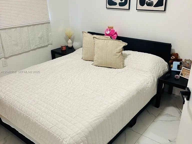 8715 SW 152nd Ave #312 — Photo 4
