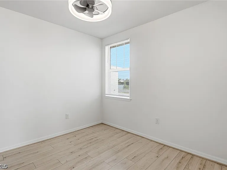 44197 Frontier Dr — Photo 26