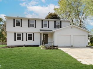 10401 Starview Ct, Indianapolis, IN