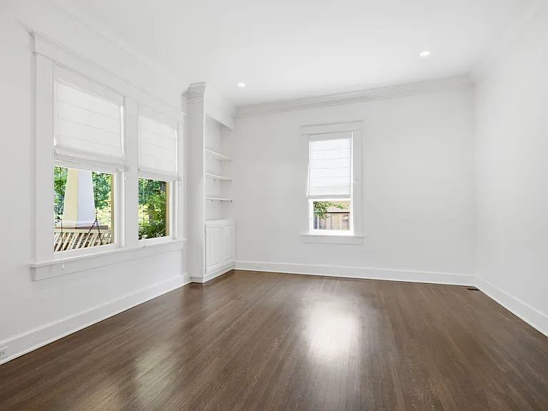 227 Carden Ave — Photo 12